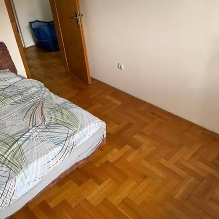 Dvojka Lejlighed